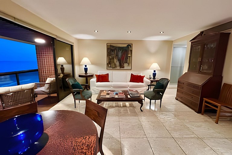 Frontbeach Upscale in the Heart of Ipanema up/to 4