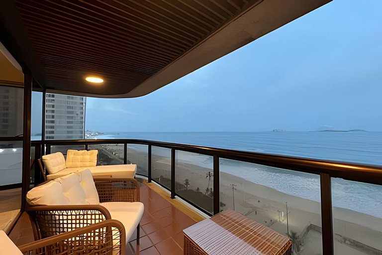 Frontbeach Upscale in the Heart of Ipanema up/to 4