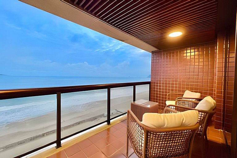 Frontbeach Upscale in the Heart of Ipanema up/to 4
