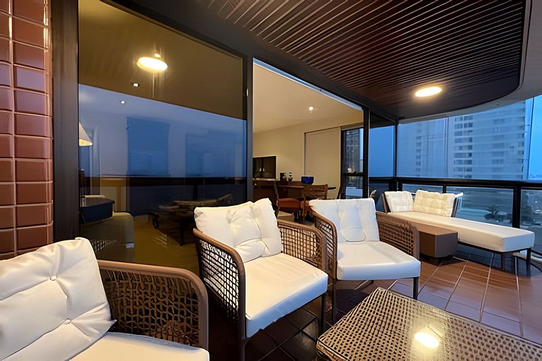 Frontbeach Upscale in the Heart of Ipanema up/to 4