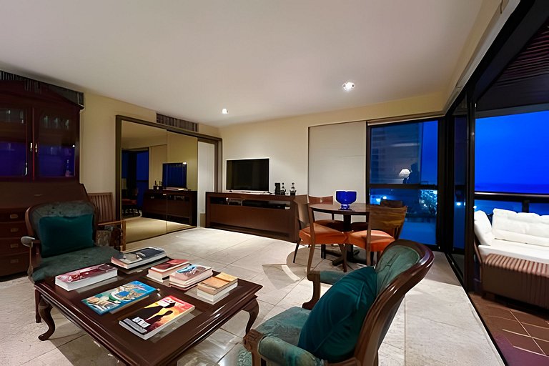 Frontbeach Upscale in the Heart of Ipanema up/to 4