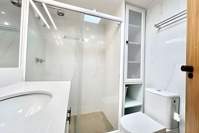 Frontbeach Upscale in the Heart of Ipanema up/to 4