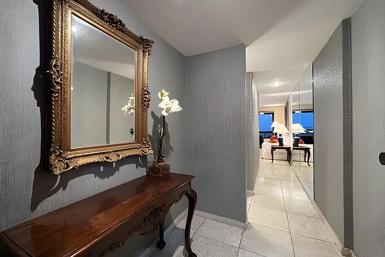 Frontbeach Upscale in the Heart of Ipanema up/to 4
