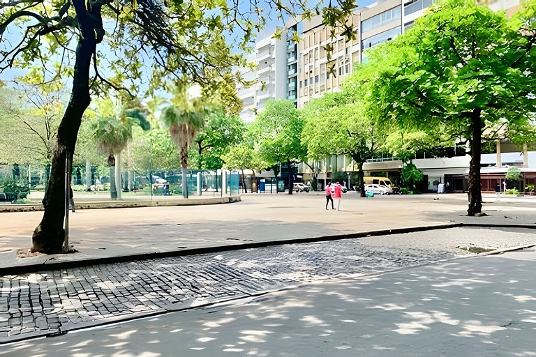 Confortável p/até 4 WI-FI 240M a 1 minuto Praia