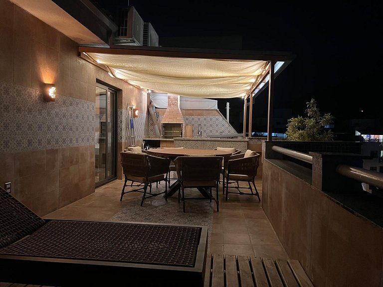 Terraço Mediterrâneo a 50 m da praia ate 4 pessoas