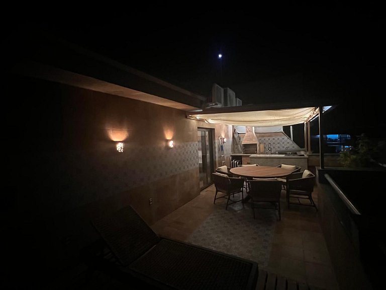 Terraço Mediterrâneo a 50 m da praia ate 4 pessoas
