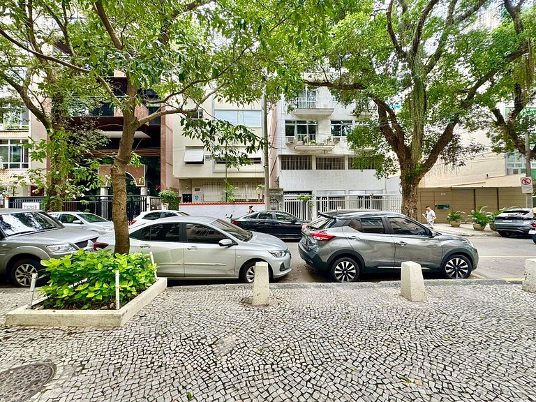 Super quarto sala com cama KING SIZE em Ipanema