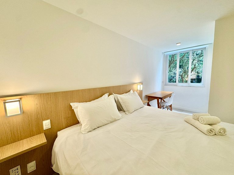 Super quarto sala com cama KING SIZE em Ipanema
