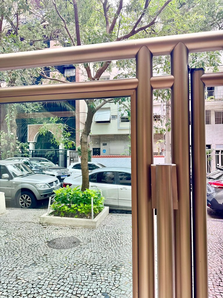 Super quarto sala com cama KING SIZE em Ipanema