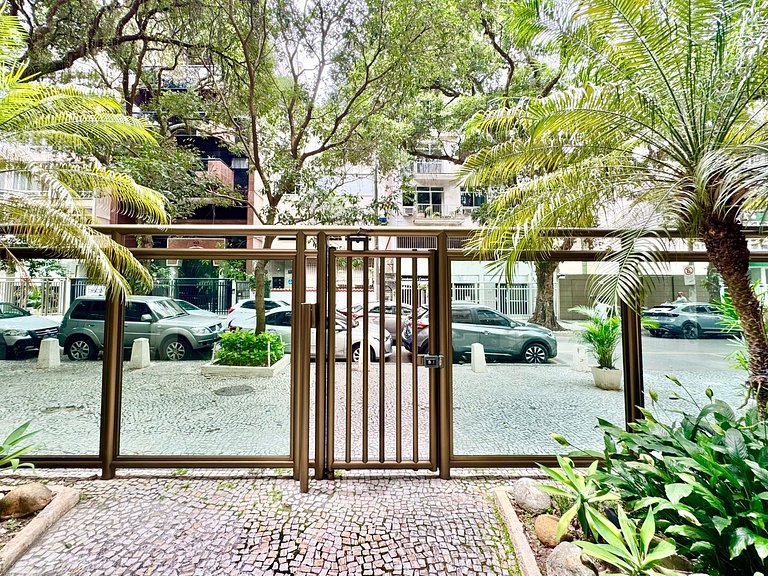 Super quarto sala com cama KING SIZE em Ipanema